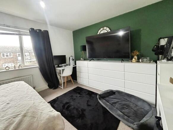 b8c5fdf9-WhatsApp...