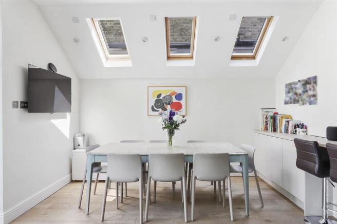 25 Fawe Park Road, London, SW15 1EZ - CXW4i8j9Q5pV