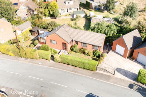 Hillhead Drive, Batley, West Yorkshire, WF17