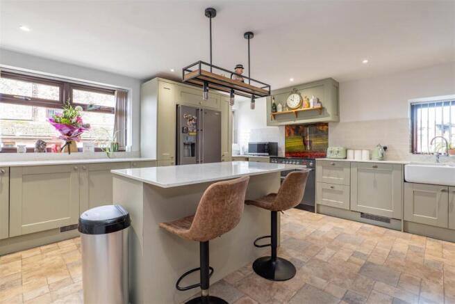 Kitchen/Breakfast Room