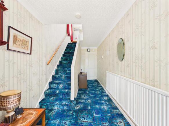 3 bed Semi-Detached for sale Image 4