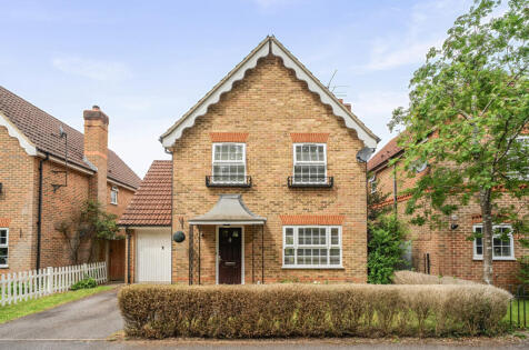 Waverley Way, Wokingham, Berkshire