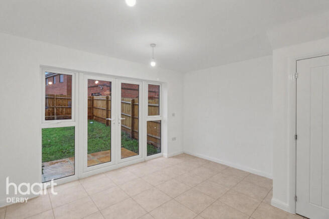 44 Ardley Lane, Dracan Village, Burton-on-Trent photo 4