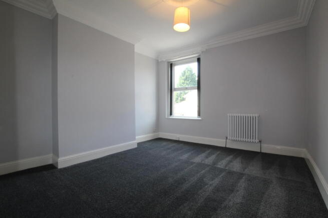 DOUBLE BEDROOM 1