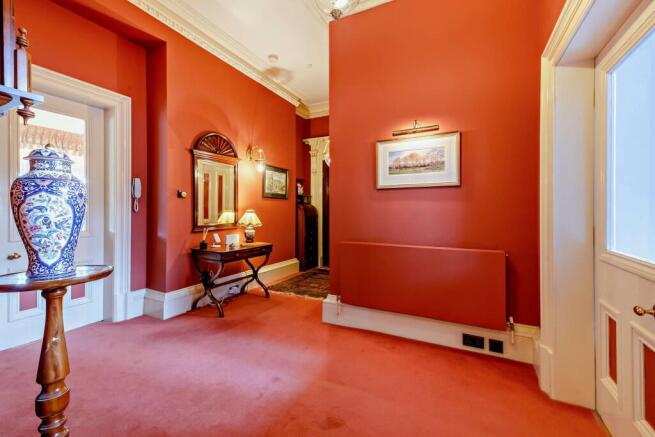 2 bed Flat for sale Image 5