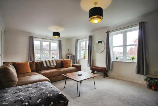 4 bed Detached for sale Image 5