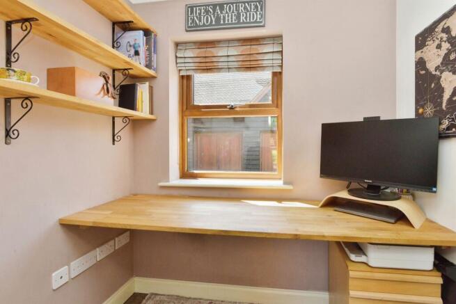 Photo 6