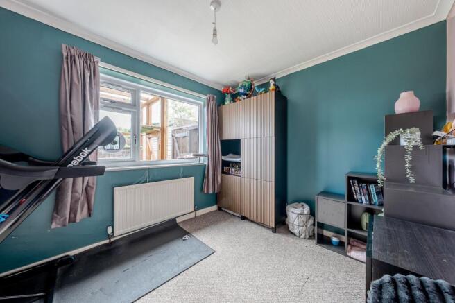 2 bed Semi-Detached Bungalow for sale Image 9