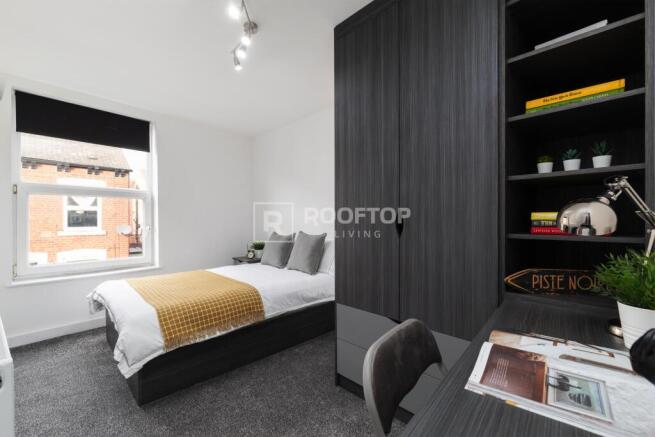 2 bed House to rent Image 5