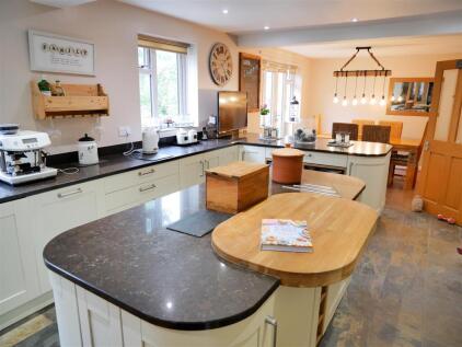 Snowhill, Hilmarton, Calne