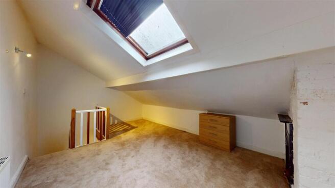 2 bed Terraced for sale Image 8