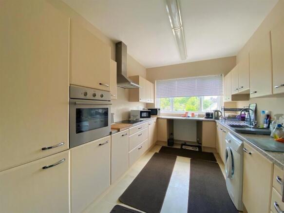 12 Little Common Rd - Kitchen.jpg