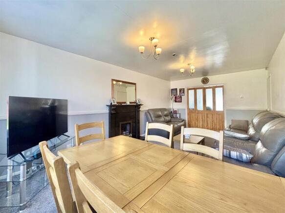 3 bed Detached for sale Image 8