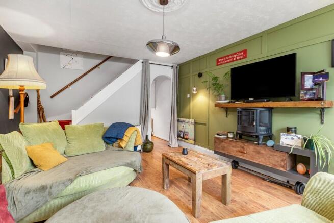 2 bed Terraced to rent Image 4