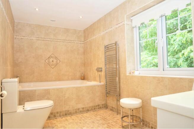 Master En-suite