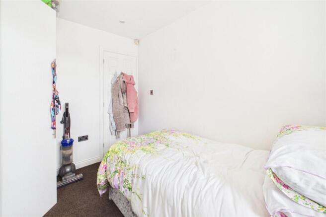 2 bed Bungalow for sale Image 11