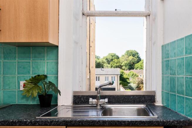 First Floor Flat, 6 Bathwick Street-10.jpg