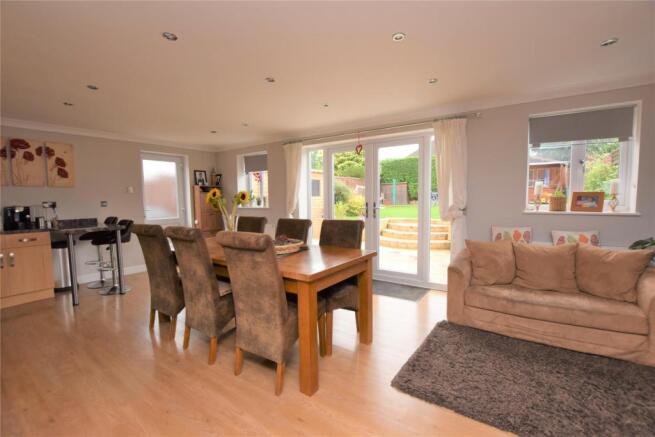 Kitchen Family Room