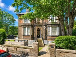 6, Pelham Lodge, Grove Crescent, Kingston Upon Thames KT1 2DG