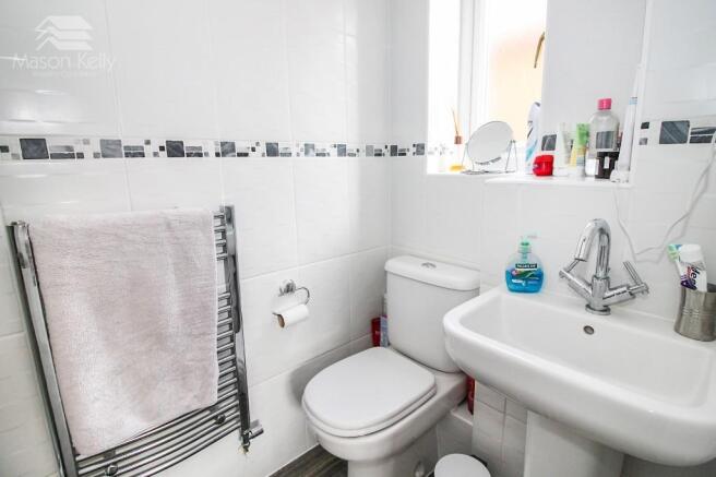 EN SUITE
