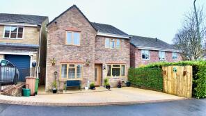 14, Llys Cyncoed, Blackwood NP12 0NQ