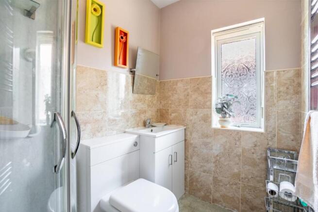 3 bed Semi-Detached for sale Image 12