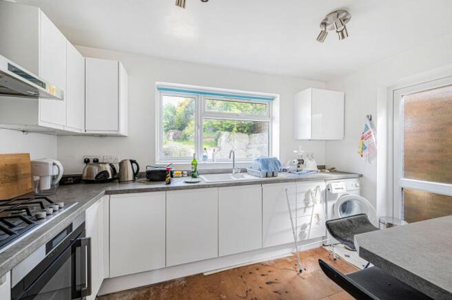Coombe Vale, Saltdean, BN2 photo 4