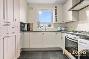 33, Sanders House, Pathfield Road, London SW16 5NN