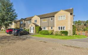 14, Colville Gardens, Lightwater GU18 5QQ
