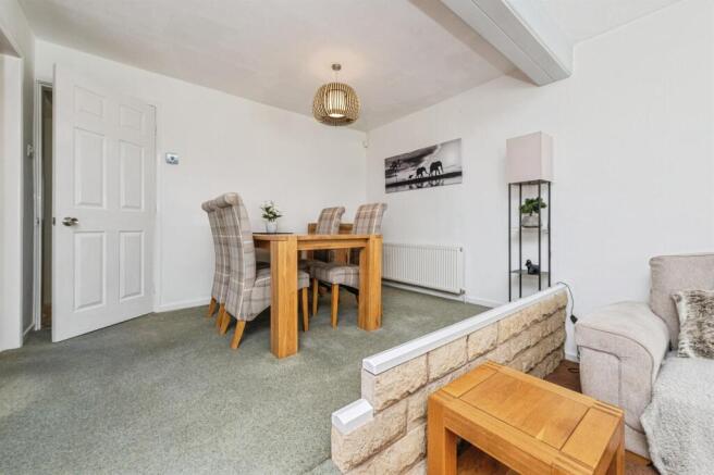 4 bed Detached for sale Image 6