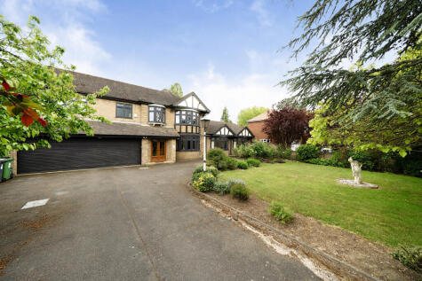 Broadway, Yaxley, Peterborough, Cambridgeshire