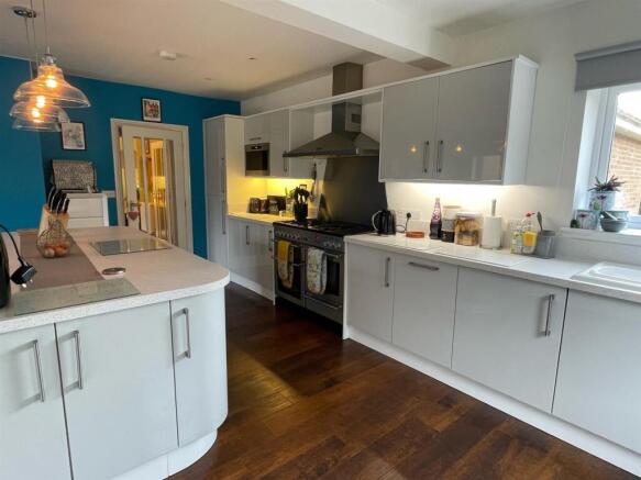 Kitchen,,.jpg