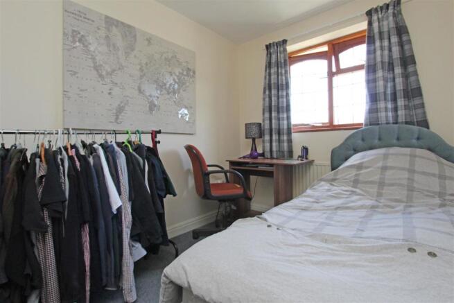 Bedroom 2..jpg