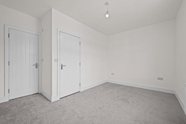 3 bed Terraced for sale Image 11