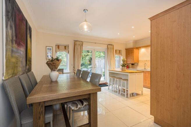 Kitchen / Brea...