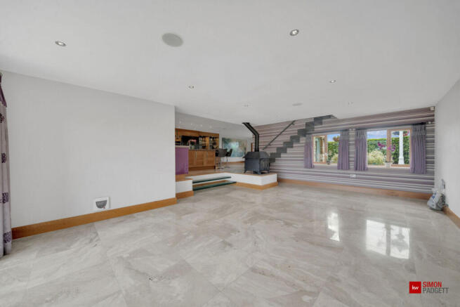 4 bed Terraced for sale Image 10