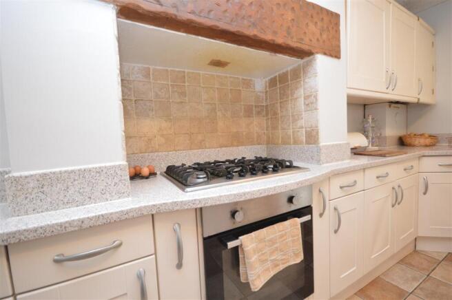 3 bed Terraced for sale Image 5
