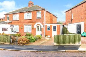 27, Harvey Road, Newport PO30 2ES