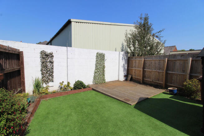 3 bed Semi-Detached for sale Image 11