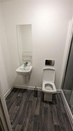 1 bed Apartment to rent Image 11