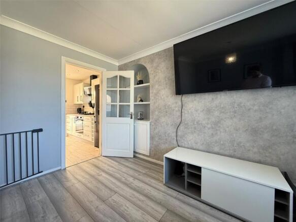 2 bed Semi-Detached for sale Image 4