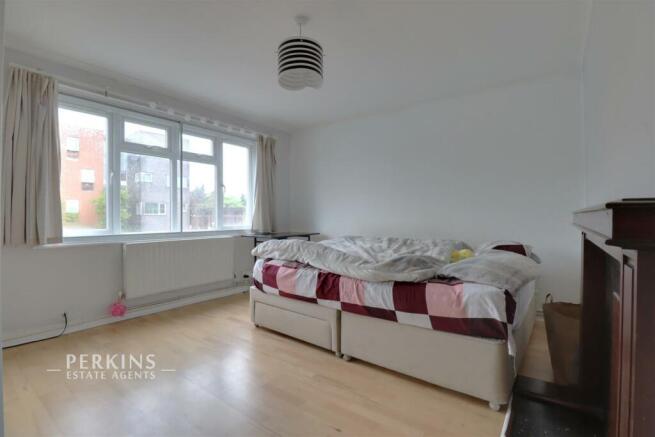 bedroom3.jpg