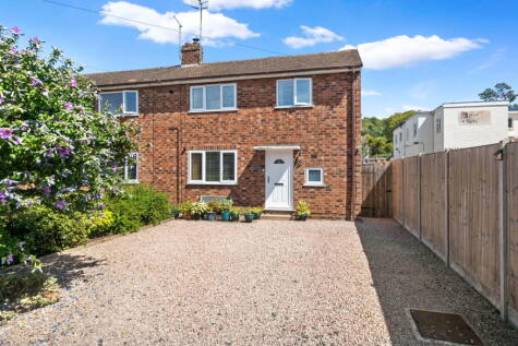 13 St. Catherines Vale, Worcester. WR5 1EN