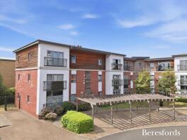 3, Derwent Court, Riverside Close, Romford RM1 1EQ