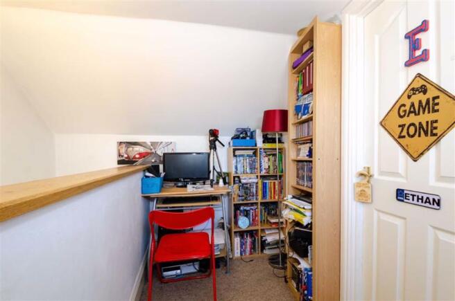 Photo 9