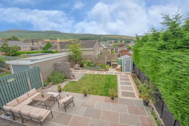3 bed Semi-Detached for sale Image 12