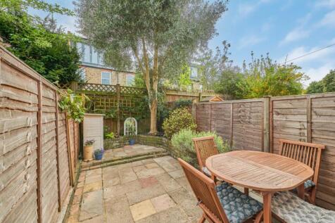 Penwith Road, Earlsfield, London, SW18