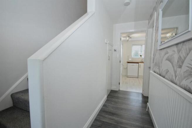11 Fleming Walk COTTINGHAM (5)_lzn.jpg