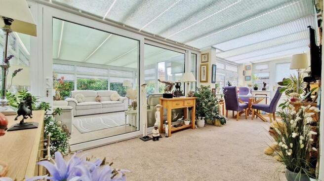 Conservatory/Dining Area