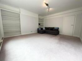 32, Erinbank Mansions, Manor Road, Bournemouth BH1 3HX